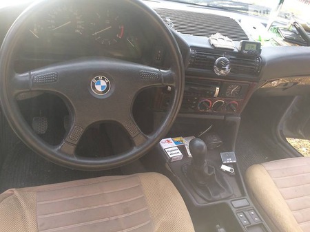 BMW 524 1988  випуску Івано-Франківськ з двигуном 2.4 л дизель седан механіка за 3100 долл. 