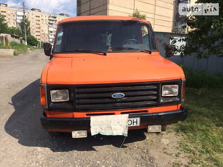 Ford Transit 1984  випуску Дніпро з двигуном 2 л  мінівен механіка за 2000 долл. 