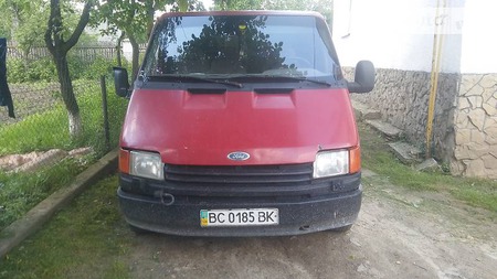 Ford Transit Connect 1987  випуску Львів з двигуном 2.5 л дизель  механіка за 1950 долл. 