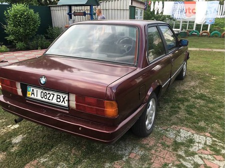 BMW 318 1986  випуску Чернігів з двигуном 0 л газ седан механіка за 2100 долл. 