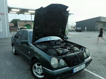 Mercedes-Benz A 210 1997  випуску Вінниця з двигуном 2.8 л газ седан автомат за 4550 долл. 