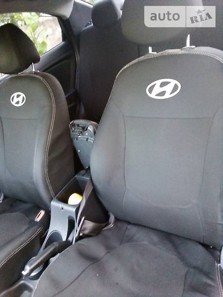 Hyundai Accent 2011  випуску Херсон з двигуном 1.4 л бензин седан автомат за 8700 долл. 