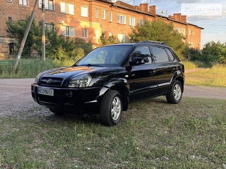 Hyundai Tucson 2007  випуску Житомир з двигуном 2 л дизель позашляховик механіка за 8888 долл. 