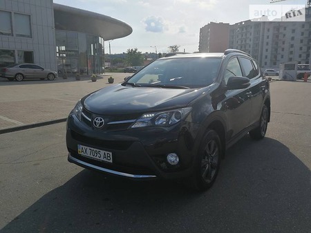 Toyota RAV 4 2013  випуску Харків з двигуном 2.2 л дизель позашляховик автомат за 22900 долл. 