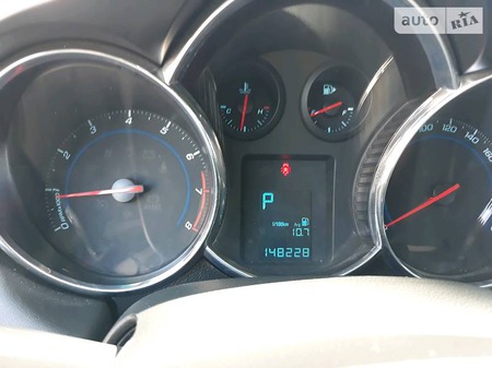 Chevrolet Cruze 2011  випуску Миколаїв з двигуном 1.8 л бензин седан автомат за 8999 долл. 