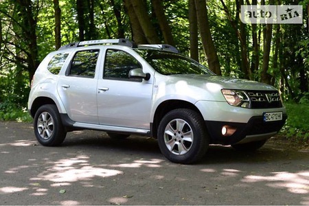 Dacia Duster 2014  випуску Львів з двигуном 1.5 л дизель позашляховик механіка за 11800 долл. 