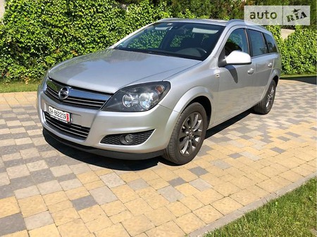 Opel Astra 2010  випуску Луцьк з двигуном 1.7 л дизель універсал механіка за 6700 долл. 