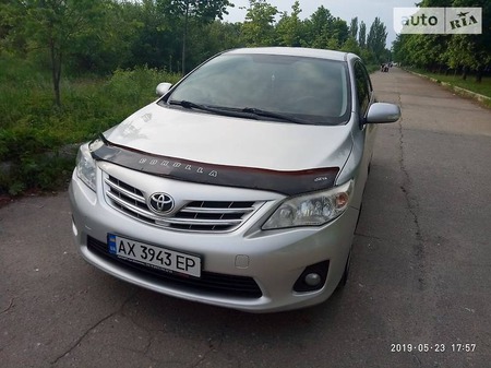 Toyota Corolla 2011  випуску Харків з двигуном 1.6 л бензин седан механіка за 10500 долл. 