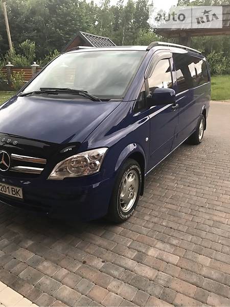 Mercedes-Benz Vito 2010  випуску Чернівці з двигуном 2.2 л дизель мінівен механіка за 13800 долл. 