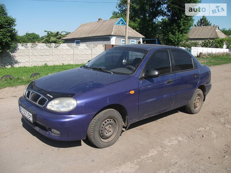 Daewoo Lanos 1999  випуску Миколаїв з двигуном 1.5 л газ седан механіка за 2300 долл. 