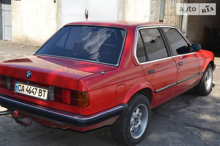 BMW 324 1986  випуску Черкаси з двигуном 2.4 л дизель седан механіка за 1900 долл. 