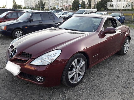Mercedes-Benz SLK 200 2008  випуску Київ з двигуном 1.8 л бензин кабріолет автомат за 15500 долл. 