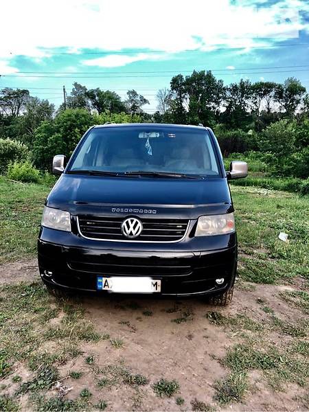 Volkswagen Multivan 2007  випуску Харків з двигуном 3.2 л газ мінівен механіка за 15500 долл. 