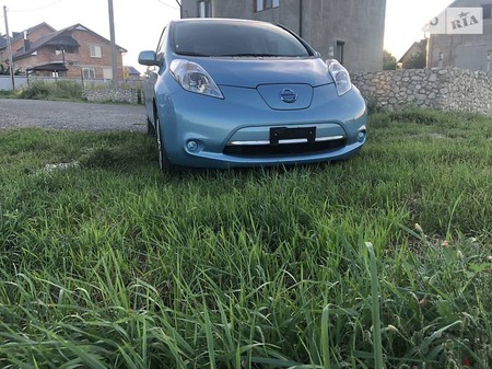 Nissan Leaf 2015  випуску Тернопіль з двигуном 0 л електро хэтчбек автомат за 14600 долл. 