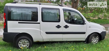 Fiat Doblo 2008  випуску Суми з двигуном 1.9 л дизель універсал механіка за 6000 долл. 