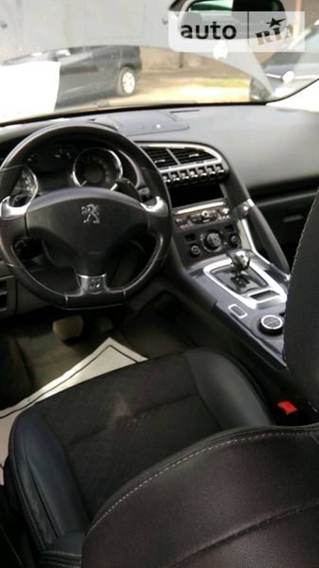 Peugeot 3008 2015  випуску Черкаси з двигуном 2 л гібрид позашляховик автомат за 15000 долл. 