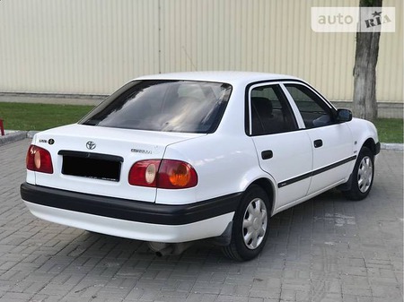 Toyota Corolla 2001  випуску Дніпро з двигуном 1.6 л бензин седан автомат за 5100 долл. 