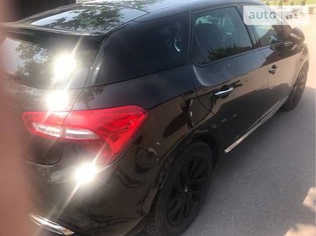 Citroen DS5 2013  випуску Житомир з двигуном 2 л дизель хэтчбек автомат за 15000 долл. 