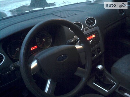 Ford Focus 2007  випуску Донецьк з двигуном 1.6 л бензин хэтчбек механіка за 7000 долл. 