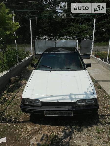 Mitsubishi Galant 1987  випуску Ужгород з двигуном 1.6 л газ седан механіка за 30000 грн. 