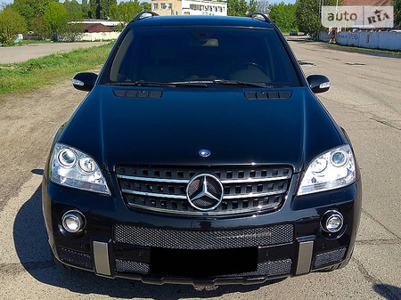 Mercedes-Benz ML 350 2006  випуску Полтава з двигуном 3.5 л бензин позашляховик автомат за 16000 долл. 