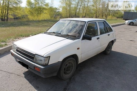 Toyota Corolla 1979  випуску Дніпро з двигуном 1.3 л бензин хэтчбек механіка за 1000 долл. 