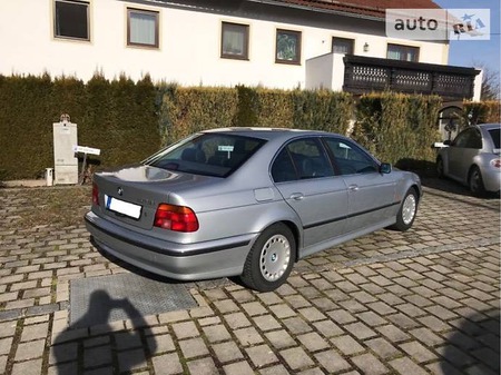 BMW 525 2000  випуску Харків з двигуном 2.5 л бензин седан автомат за 2900 долл. 