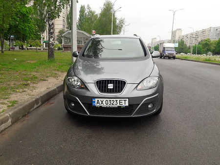 Seat Altea XL 2012  випуску Харків з двигуном 2 л дизель універсал автомат за 10900 долл. 