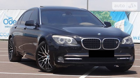 BMW 750 2009  випуску Одеса з двигуном 4.4 л бензин седан автомат за 16700 долл. 