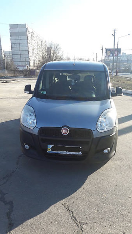 Fiat Doblo 2012  випуску Харків з двигуном 1.6 л дизель мінівен механіка за 10300 долл. 