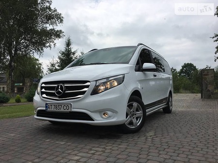 Mercedes-Benz Vito 2018  випуску Івано-Франківськ з двигуном 1.6 л дизель мінівен механіка за 20350 долл. 