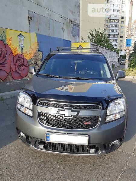Chevrolet Orlando 2011  випуску Київ з двигуном 1.8 л газ мінівен автомат за 9900 долл. 
