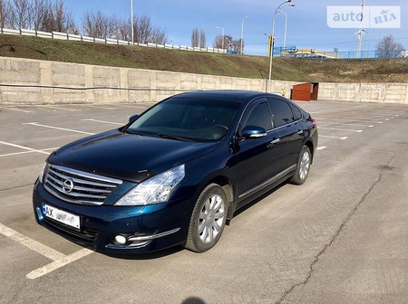 Nissan Teana 2009  випуску Харків з двигуном 3.5 л бензин седан автомат за 10300 долл. 