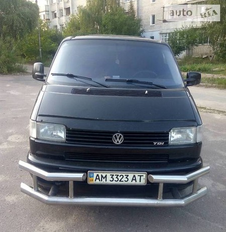 Volkswagen Transporter 1998  випуску Житомир з двигуном 2.5 л дизель мінівен механіка за 7000 долл. 