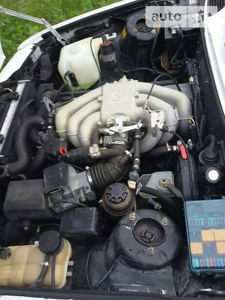 BMW 318 1985  випуску Дніпро з двигуном 1.8 л бензин кабріолет автомат за 5500 долл. 