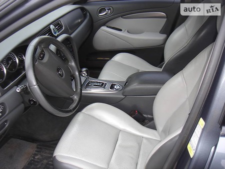 Jaguar S-Type 2007  випуску Київ з двигуном 3 л газ седан автомат за 11999 долл. 