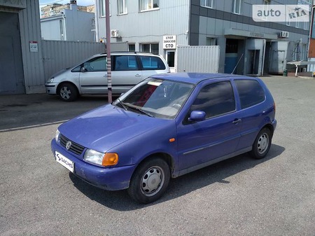 Volkswagen Polo 1996  випуску Дніпро з двигуном 1.1 л газ хэтчбек механіка за 2500 долл. 