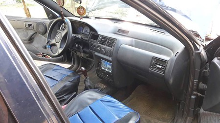 Ford Orion 1991  випуску Дніпро з двигуном 1.6 л газ седан механіка за 1500 долл. 