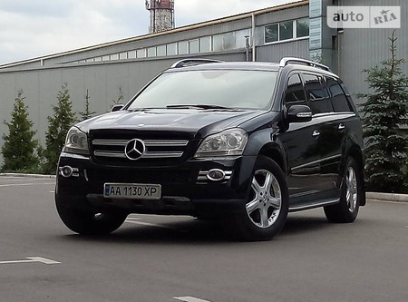 Mercedes-Benz GL 450 2007  випуску Київ з двигуном 4.7 л газ позашляховик автомат за 14500 долл. 