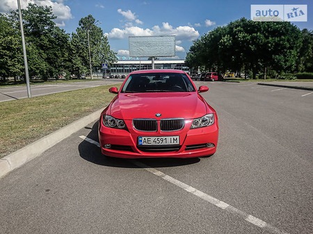 BMW 320 2005  випуску Дніпро з двигуном 2 л газ седан автомат за 8900 долл. 