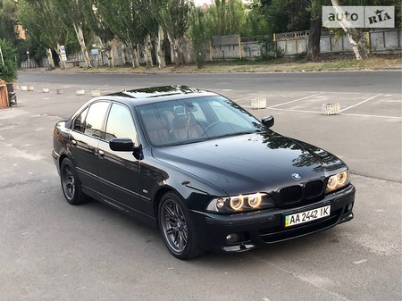 BMW 540 2001  випуску Київ з двигуном 4.4 л бензин седан автомат за 8000 долл. 