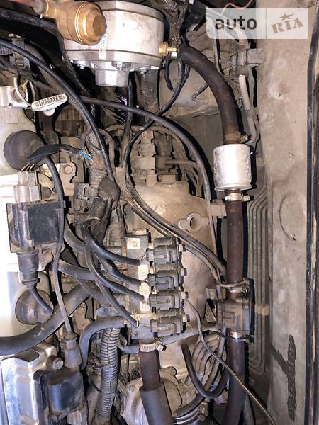 Mitsubishi Outlander 2003  випуску Кропивницький з двигуном 2.4 л газ позашляховик автомат за 5000 долл. 