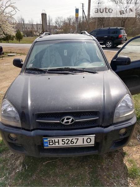 Hyundai Tucson 2005  випуску Одеса з двигуном 2 л дизель позашляховик механіка за 9000 долл. 