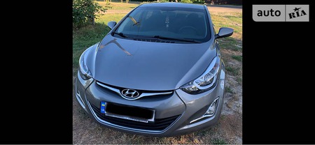 Hyundai Elantra 2014  випуску Київ з двигуном 1.8 л газ седан автомат за 10000 долл. 