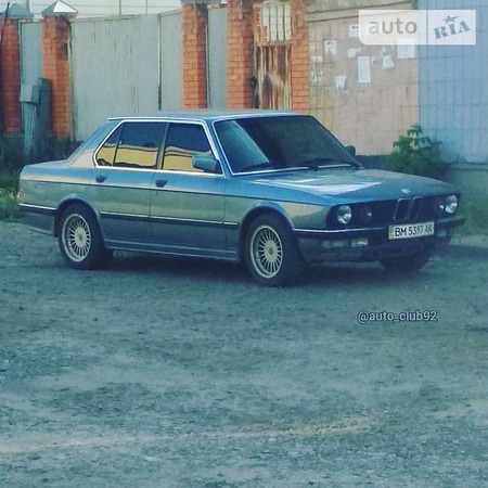 BMW 524 1986  випуску Львів з двигуном 2.4 л дизель седан механіка за 2000 долл. 