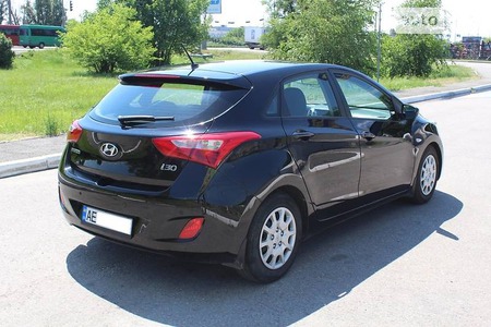 Hyundai i30 2012  випуску Дніпро з двигуном 1.6 л бензин хэтчбек автомат за 10000 долл. 