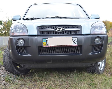 Hyundai Tucson 2008  випуску Суми з двигуном 2 л бензин позашляховик механіка за 265000 грн. 