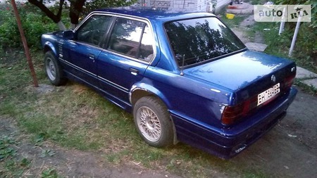 BMW 324 1987  випуску Одеса з двигуном 2.4 л дизель седан механіка за 900 долл. 