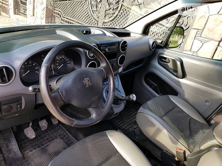 Peugeot Partner 2008  випуску Тернопіль з двигуном 1.6 л дизель мінівен механіка за 6300 долл. 