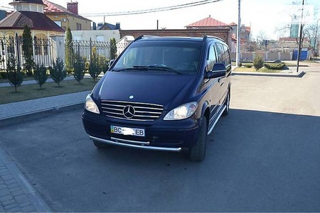 Mercedes-Benz Vito 2010  випуску Львів з двигуном 2.2 л дизель мінівен автомат за 13900 долл. 